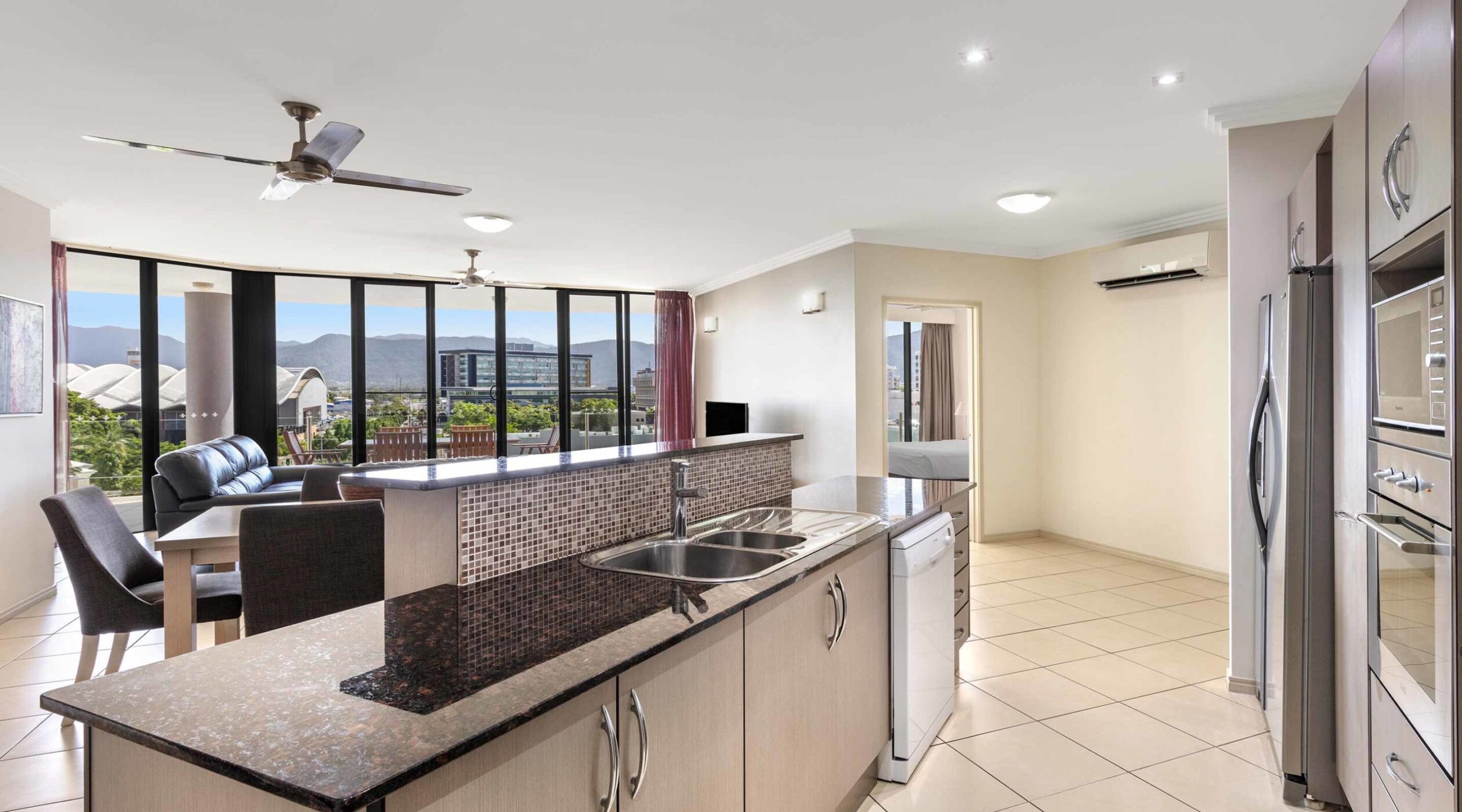 Two Bedroom Mountain - terrace City View - Kitchen