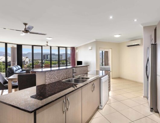 Two Bedroom Mountain - terrace City View - Kitchen